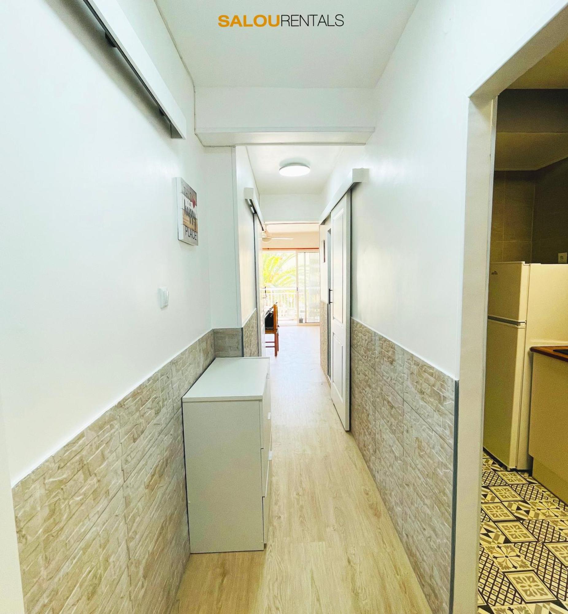 Daurada Oasis Suites - Renovated In 2024 - With Ac 살루 외부 사진